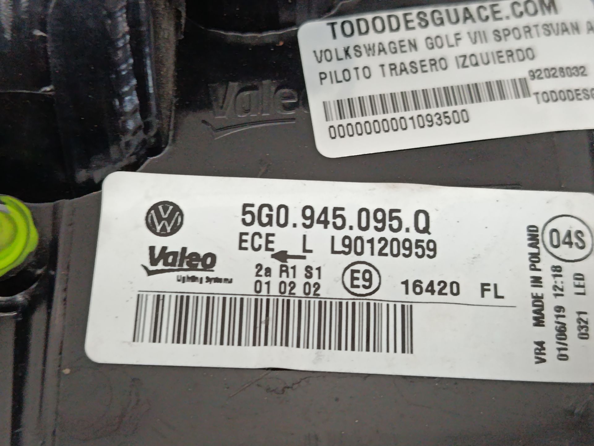 PILOTO TRASERO IZQUIERDO VOLKSWAGEN GOLF VII SPORTSVAN Advance