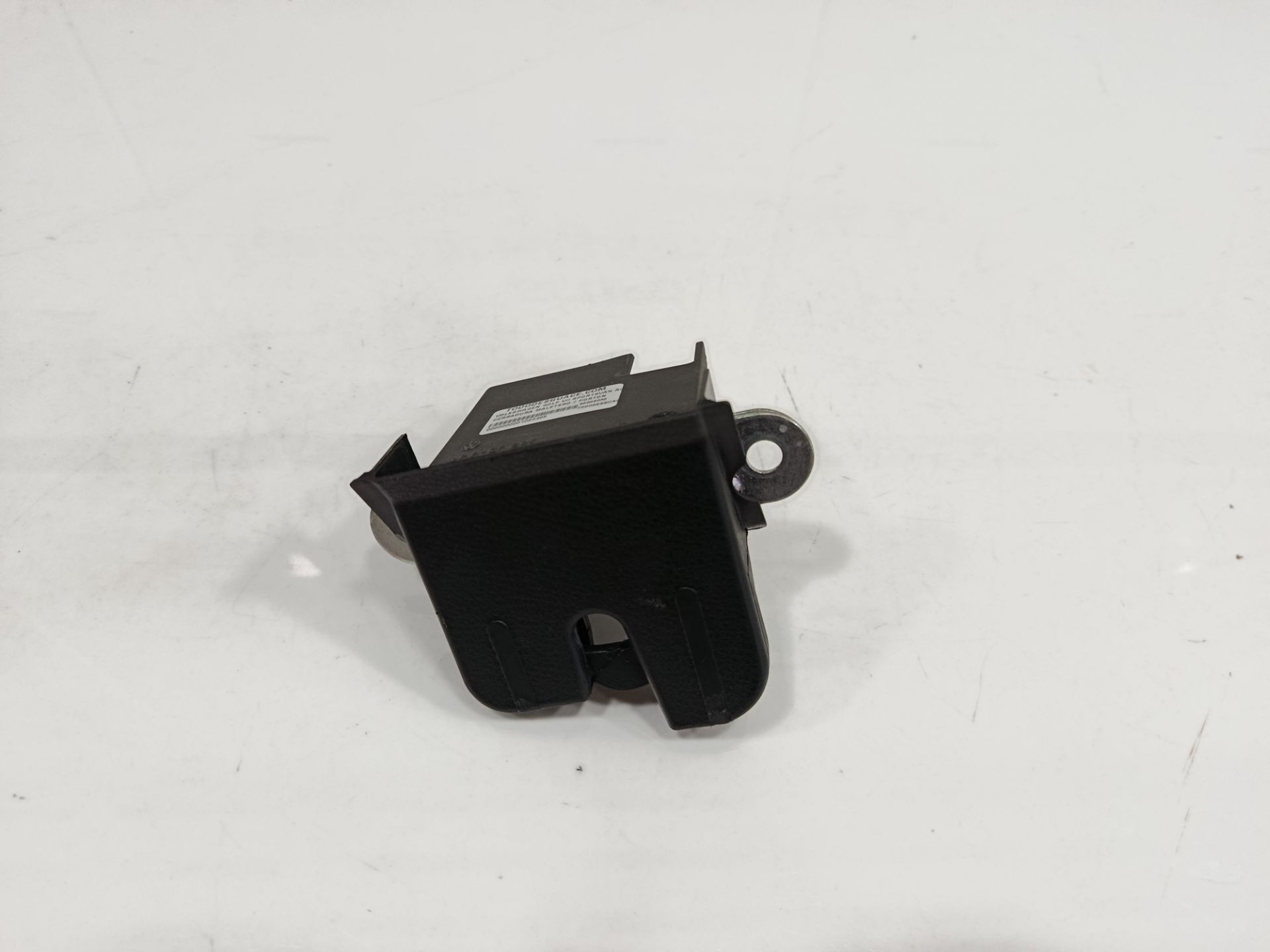 CERRADURA MALETERO / PORTON VOLKSWAGEN GOLF VII SPORTSVAN Advance