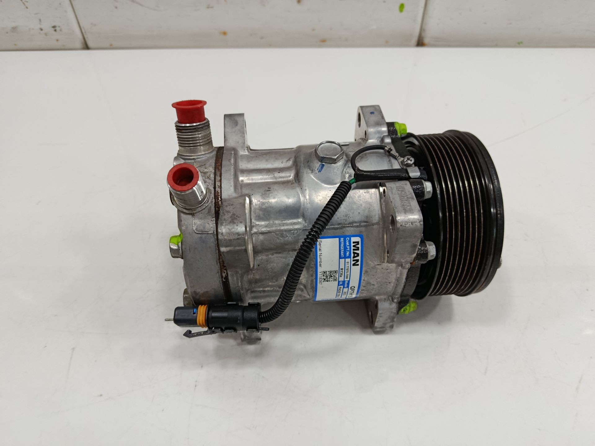 COMPRESOR AIRE ACONDICIONADO MAN TGX 33.XXX FG /   6x4   BL XL