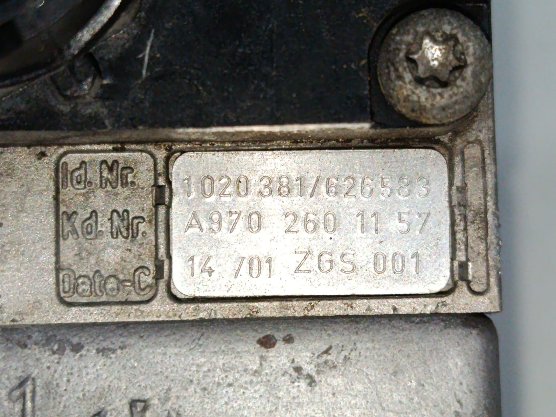 VALVULA SOLENOIDE MERCEDES-BENZ ATEGO 2-EJES 18 T /BM 950/2/4 *