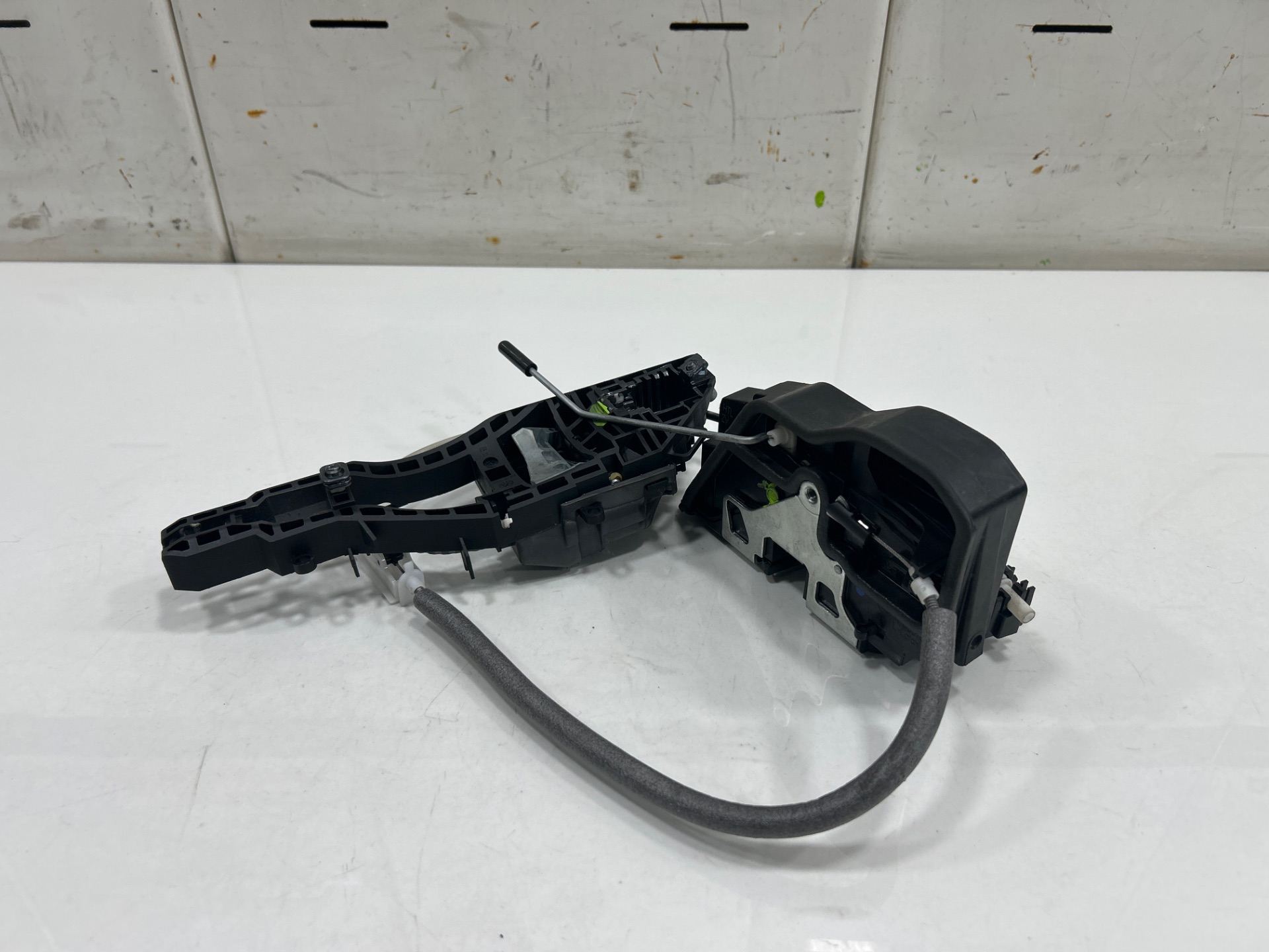 CERRADURA PUERTA TRASERA IZQUIERDA BMW SERIE 3 LIM. (F30) 330e