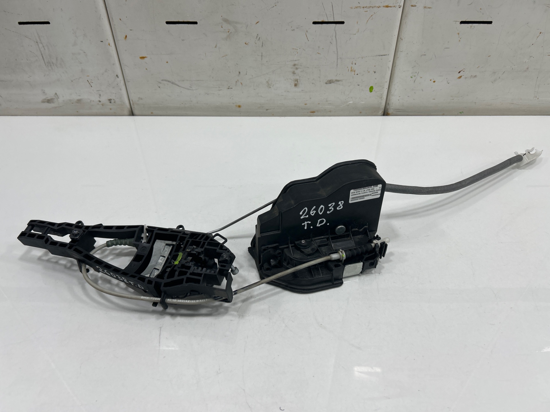 CERRADURA PUERTA TRASERA DERECHA BMW SERIE 3 LIM. (F30) 330e
