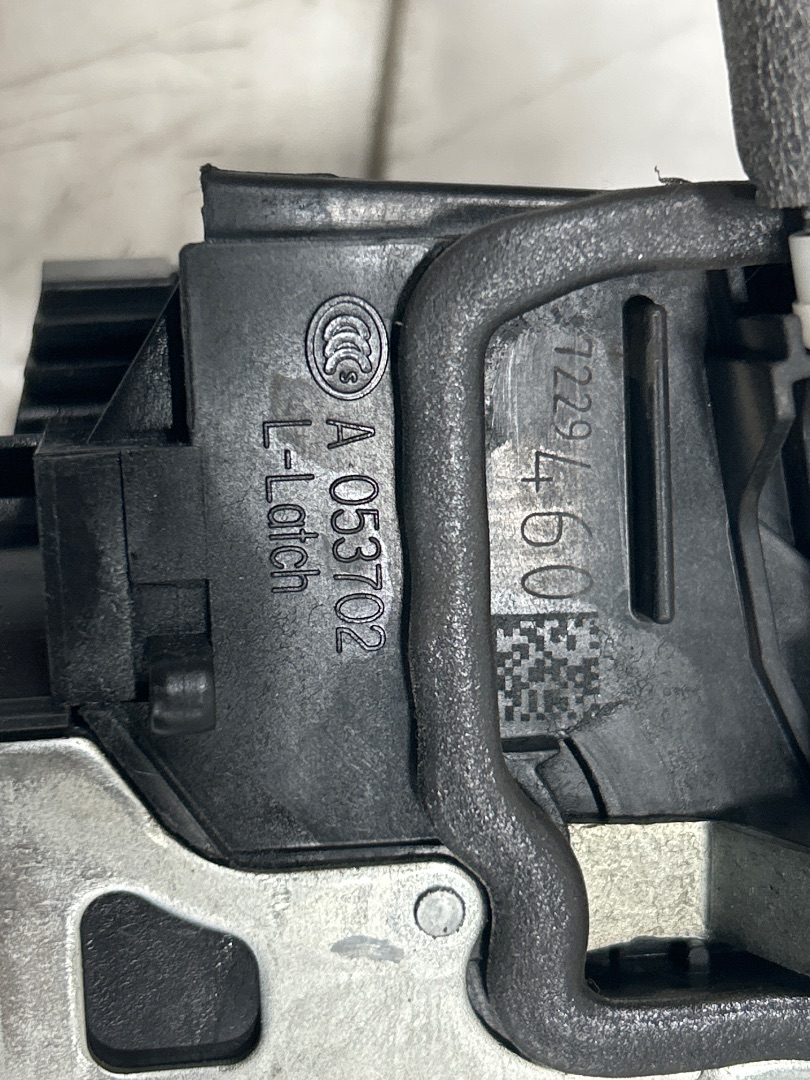 CERRADURA PUERTA TRASERA DERECHA BMW SERIE 3 LIM. (F30) 330e