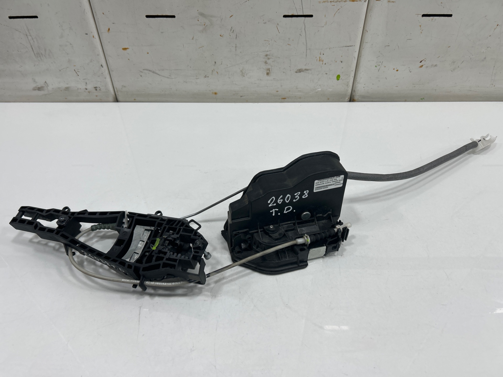CERRADURA PUERTA TRASERA DERECHA BMW SERIE 3 LIM. (F30) 330e