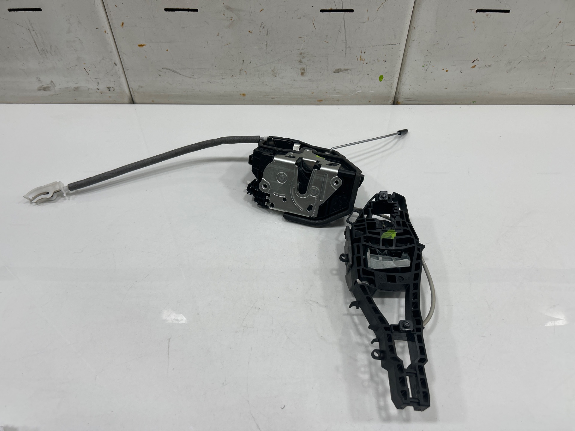 CERRADURA PUERTA TRASERA DERECHA BMW SERIE 3 LIM. (F30) 330e