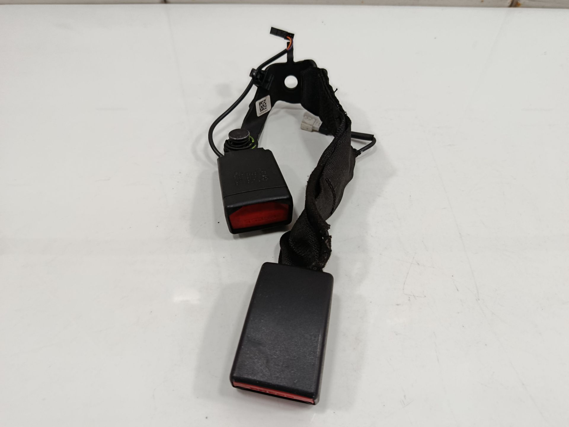 ANCLAJE CINTURON TRASERO DERECHO BMW SERIE 3 LIM. (F30) 330e