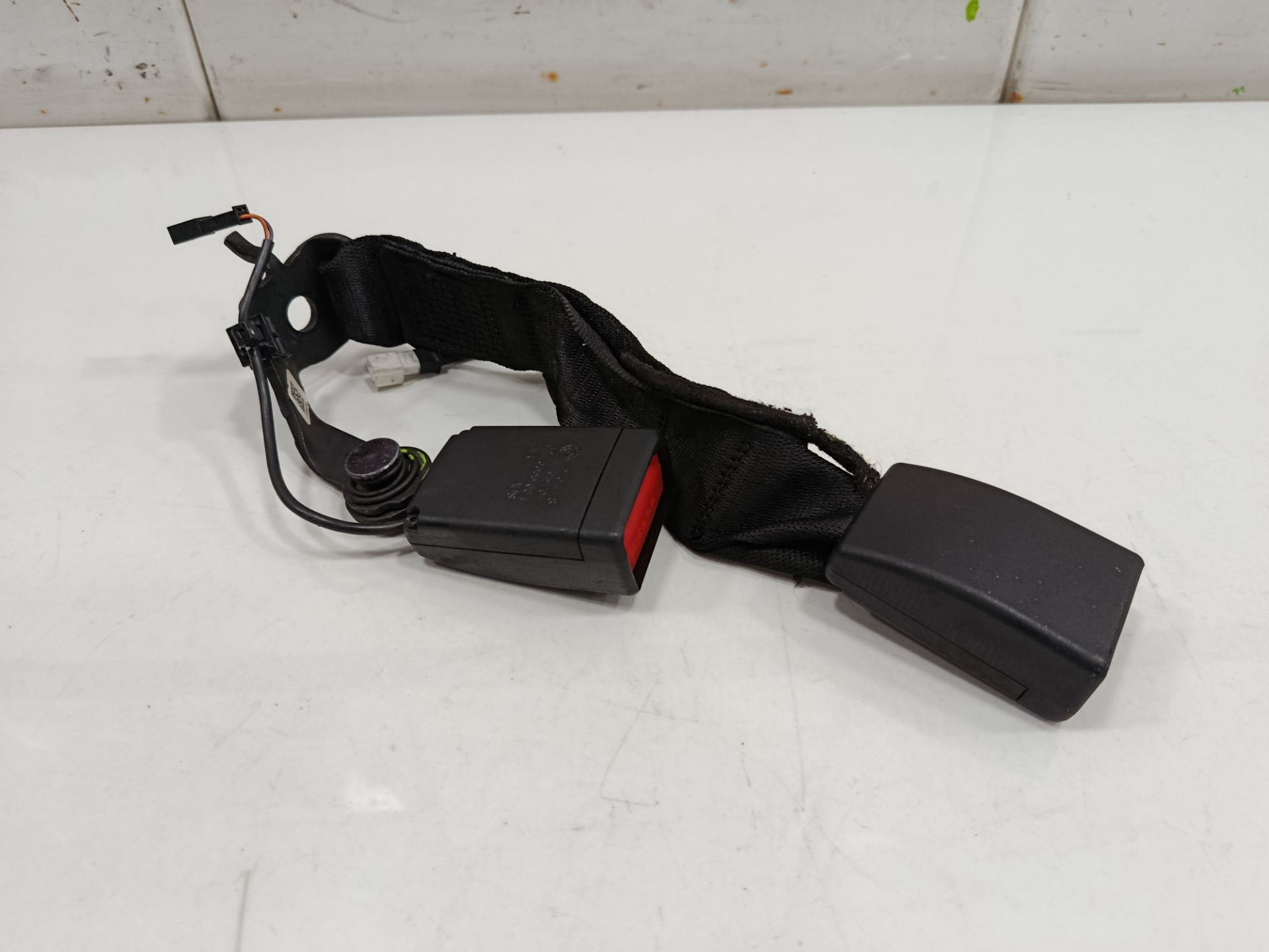 ANCLAJE CINTURON TRASERO DERECHO BMW SERIE 3 LIM. (F30) 330e