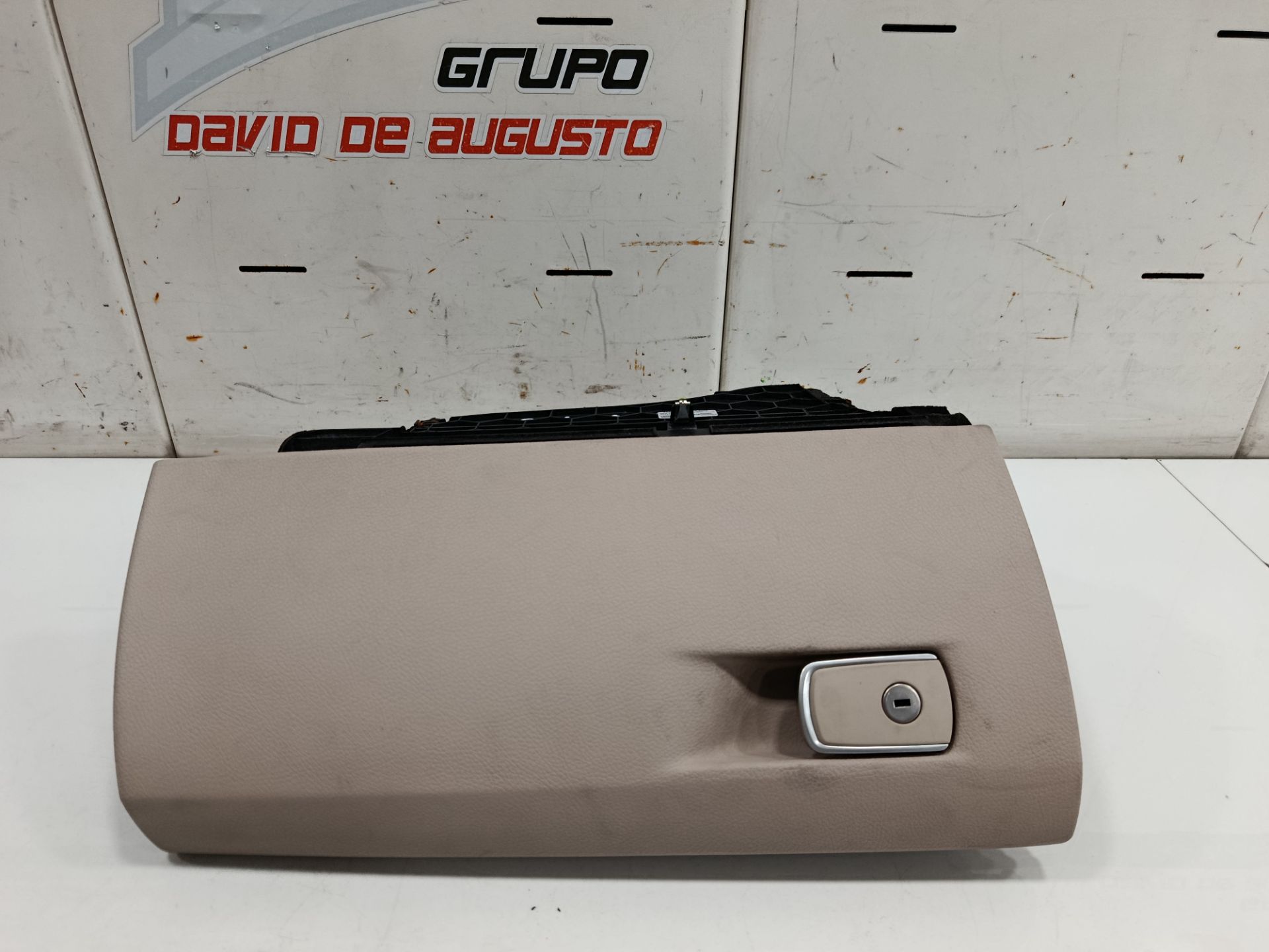 GUANTERA BMW SERIE 3 LIM. (F30) 330e
