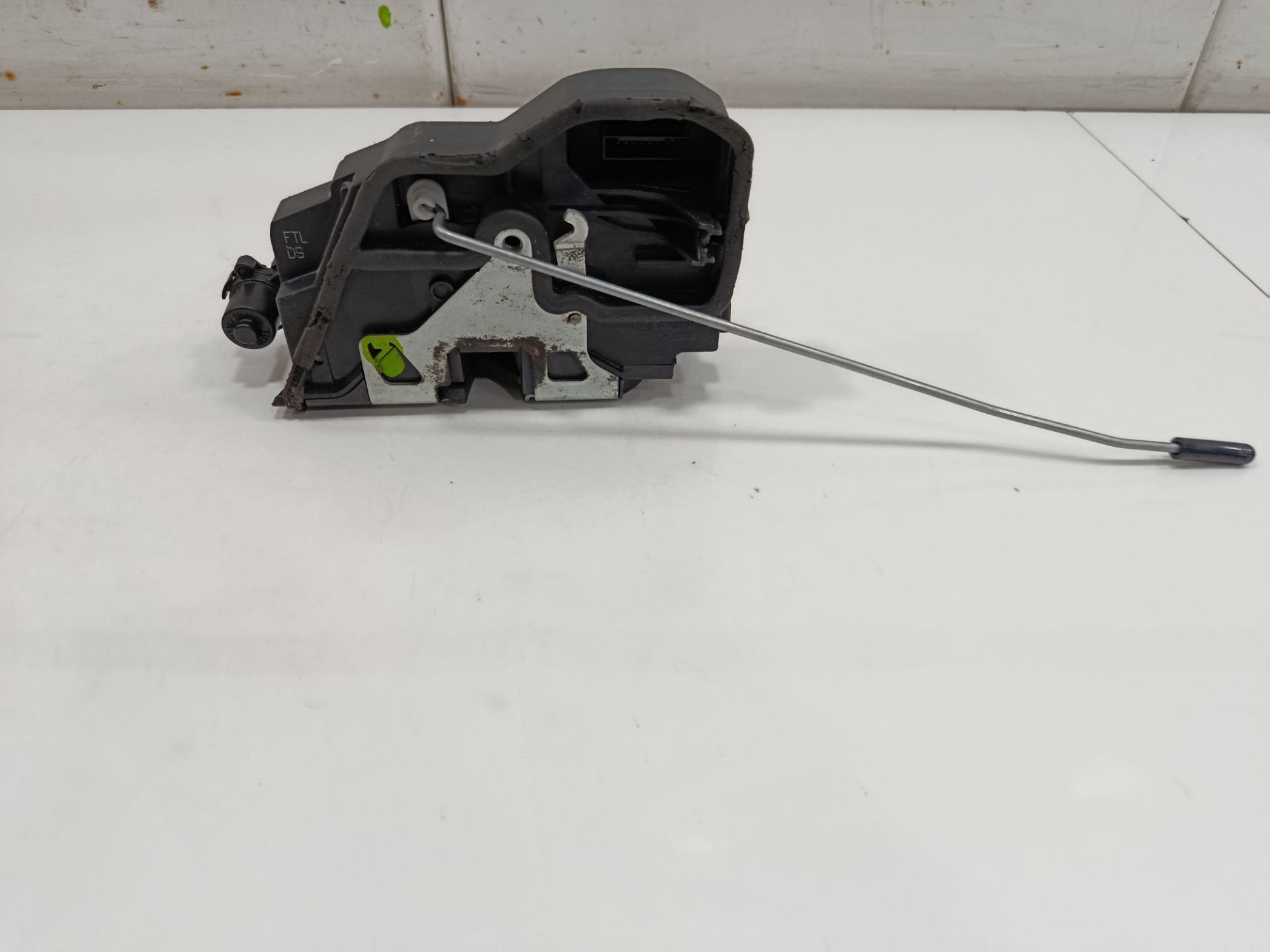 CERRADURA PUERTA DELANTERA IZQUIERDA BMW SERIE 6 COUPE (E63) 630i