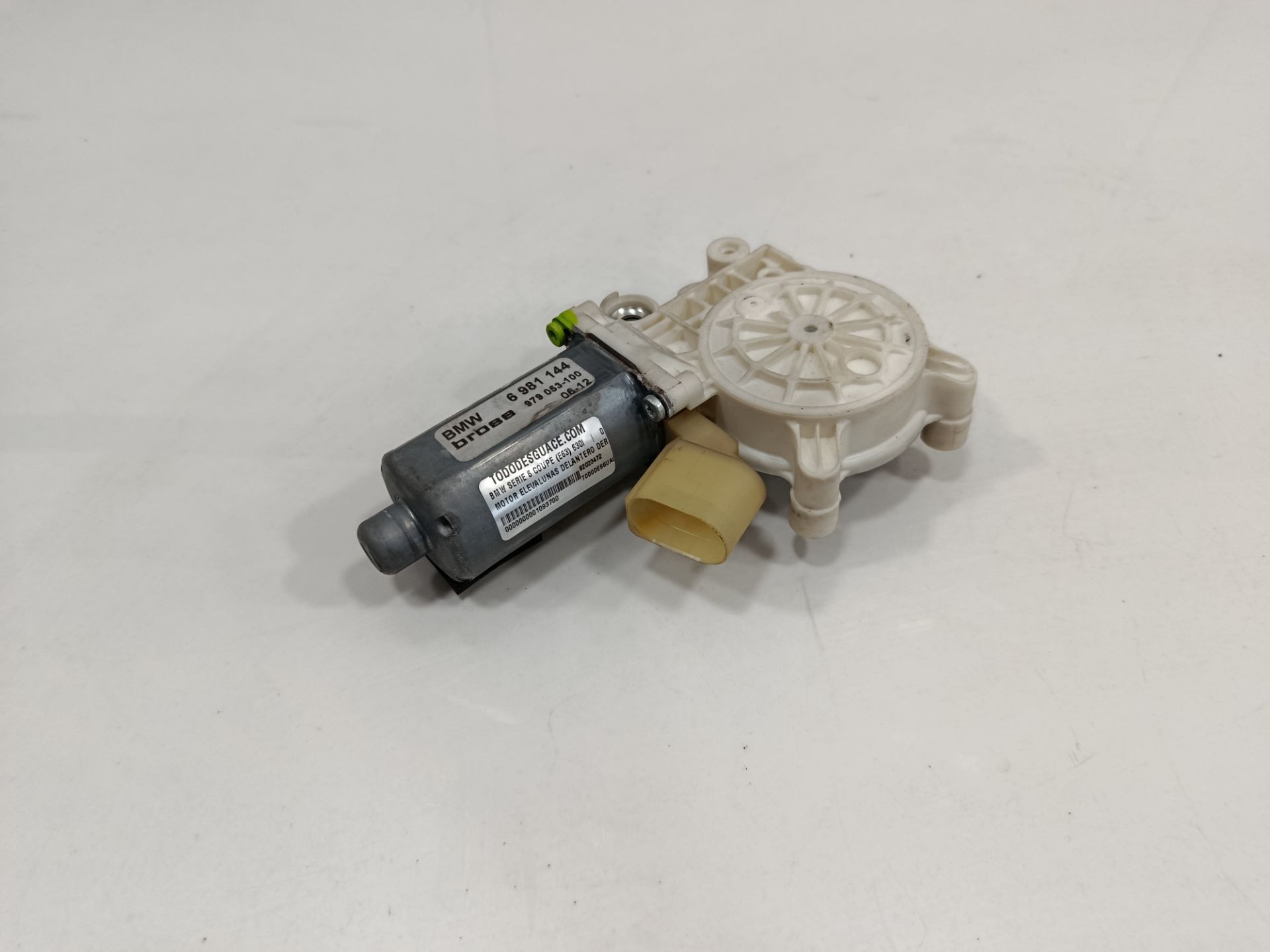 MOTOR ELEVALUNAS DELANTERO DERECHO BMW SERIE 6 COUPE (E63) 630i