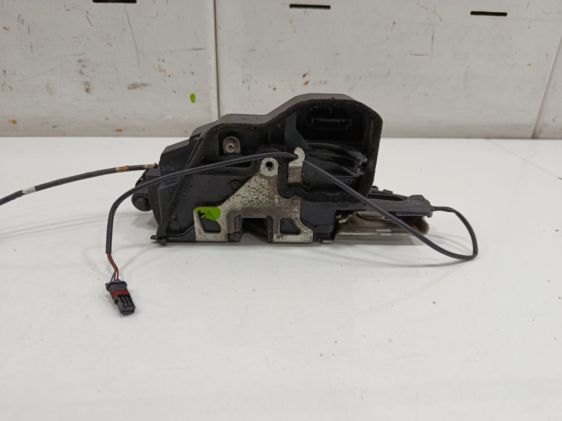 CERRADURA PUERTA DELANTERA IZQUIERDA BMW SERIE 6 COUPE (E63) 635d