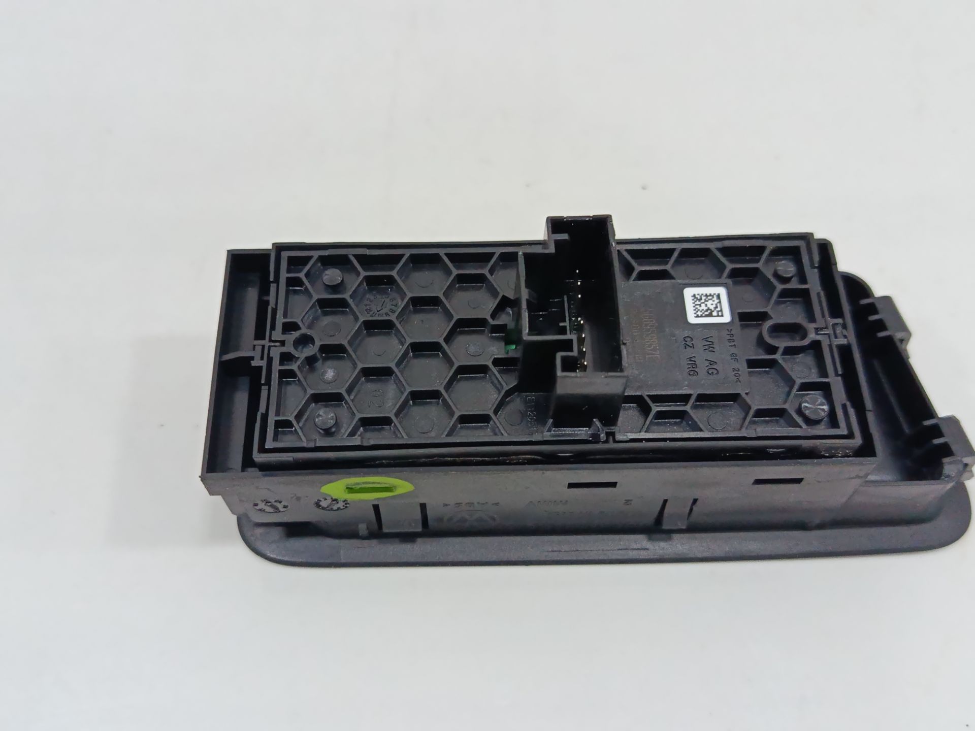 MANDO ELEVALUNAS DELANTERO IZQUIERDO VOLKSWAGEN GOLF VII SPORTSVAN Advance