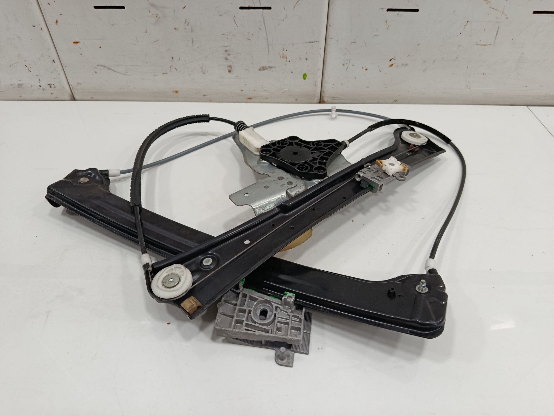 ELEVALUNAS DELANTERO DERECHO BMW SERIE 6 COUPE (E63) 635d