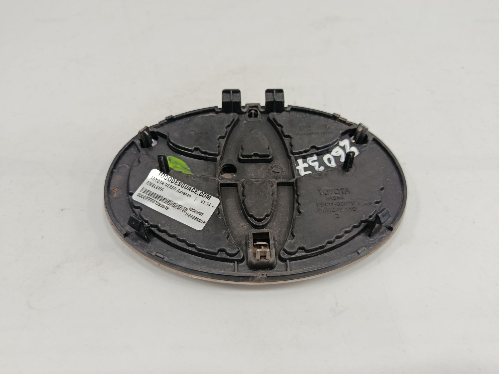 EMBLEMA TOYOTA VERSO Advance