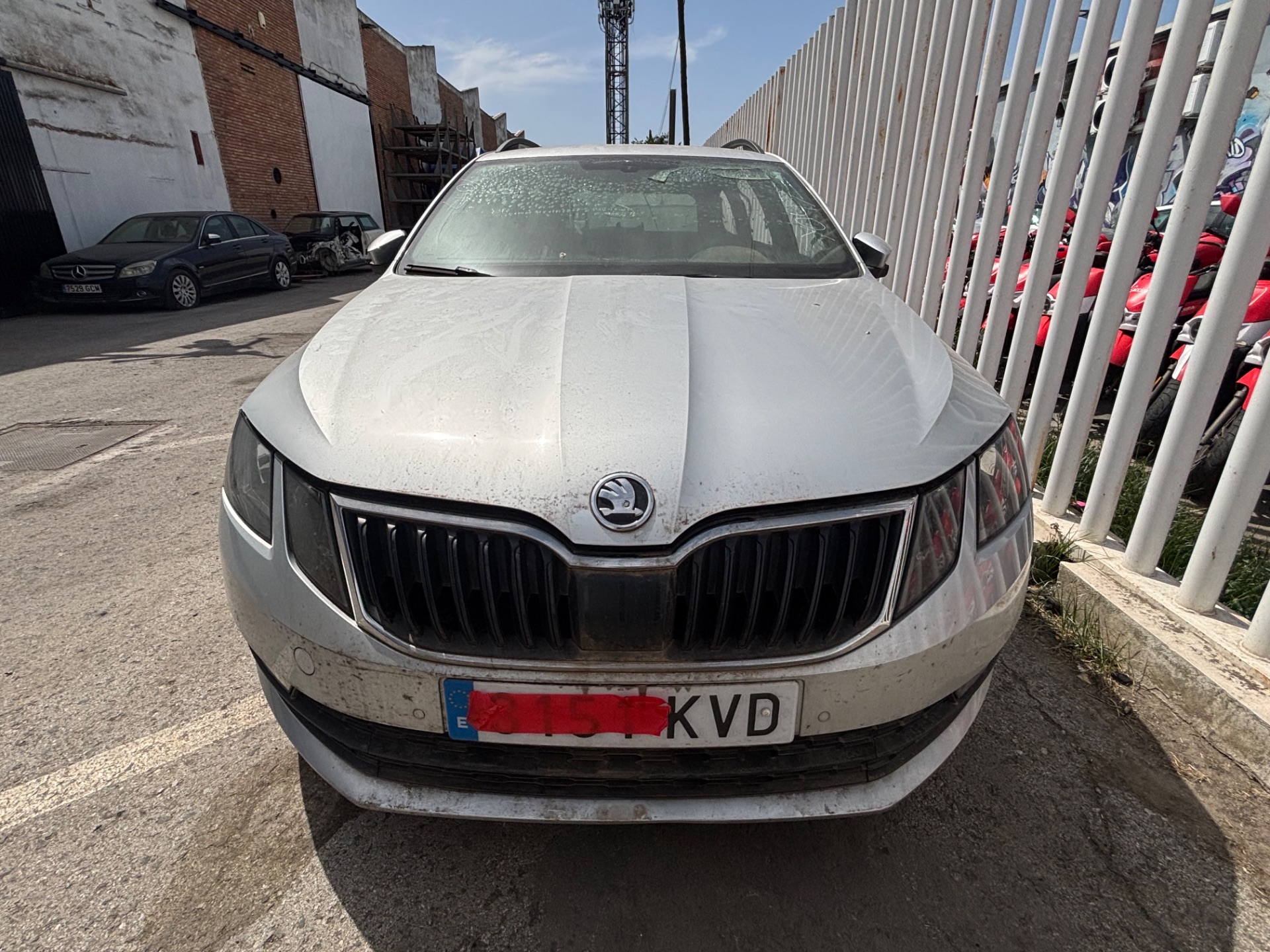 SKODA OCTAVIA COMBI (5E5) *