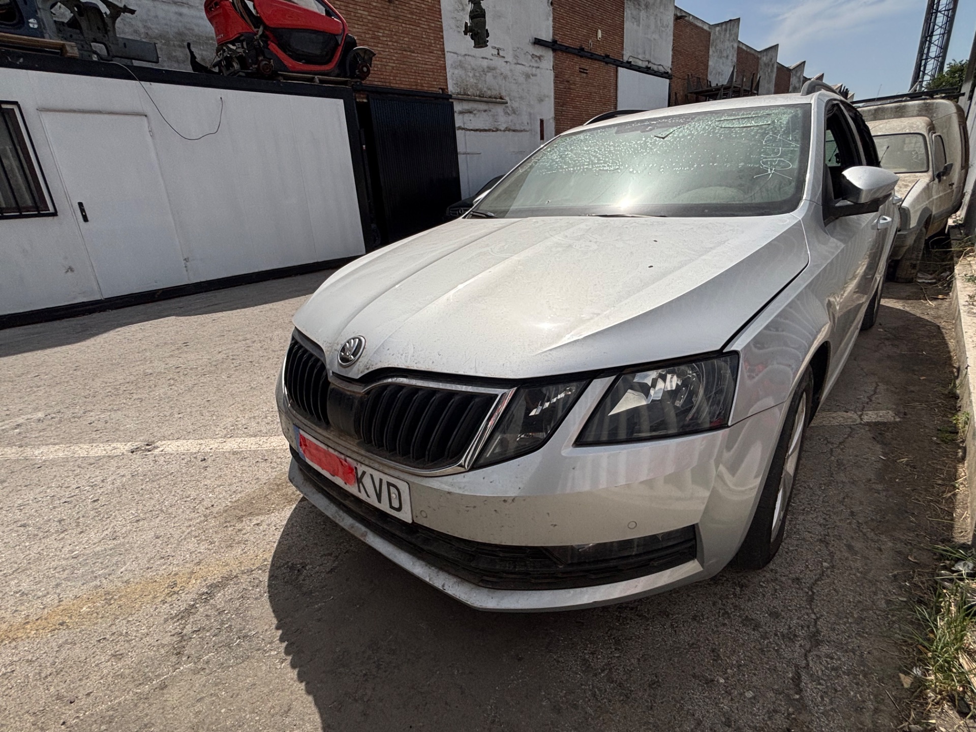 SKODA OCTAVIA COMBI (5E5) *