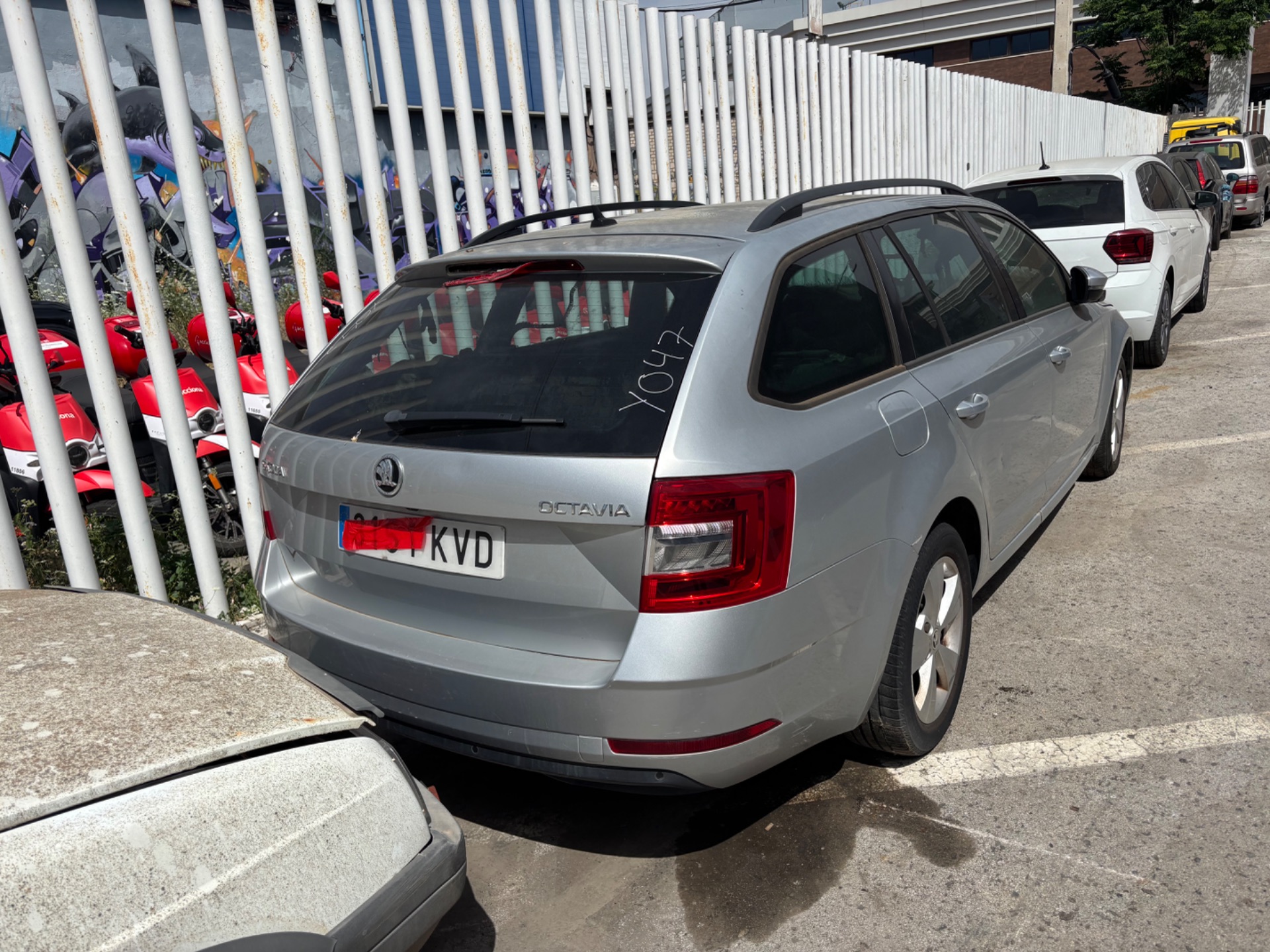 SKODA OCTAVIA COMBI (5E5) *