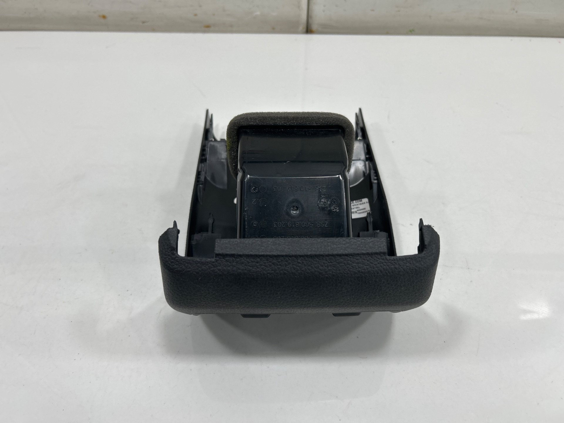 AIREADOR TRASERO CENTRAL VOLKSWAGEN GOLF VII SPORTSVAN Advance