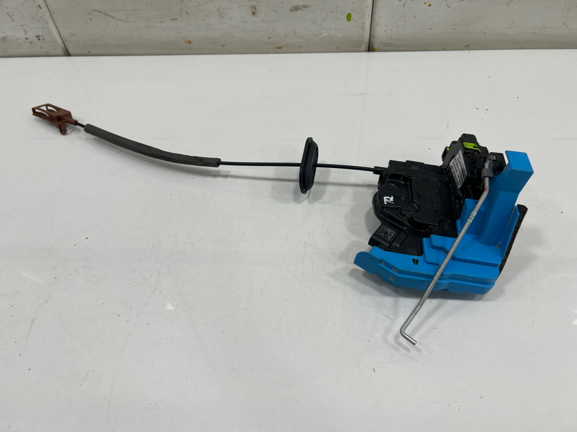 CERRADURA PUERTA TRASERA DERECHA KIA NIRO (SG2) E-WINTER EDITION