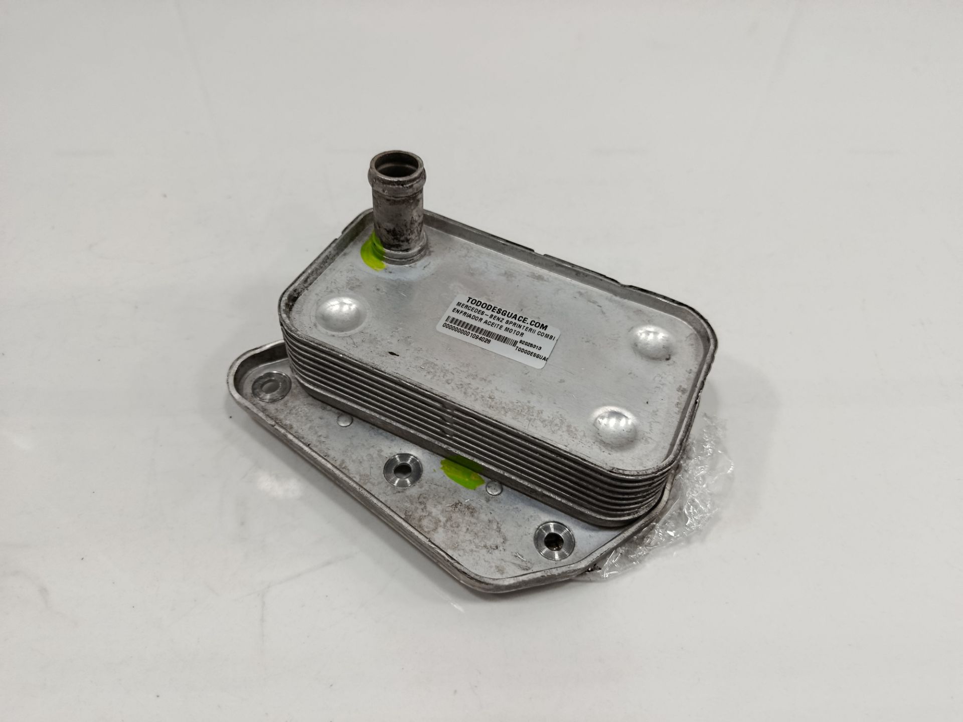 ENFRIADOR ACEITE MOTOR MERCEDES-BENZ SPRINTERII COMBI (DESDE 01.06) 311 / 313 / 314 / 316 CDI (906.731/733/735)