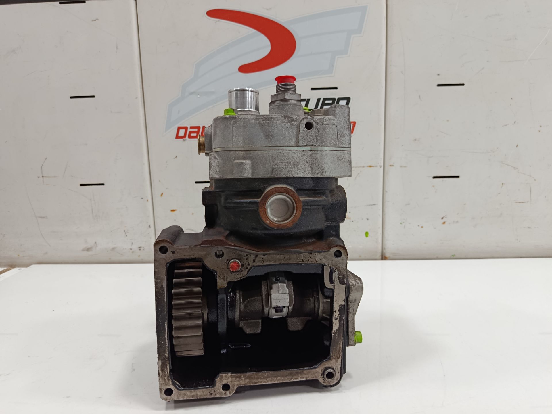 COMPRESOR MAN TGX 33.XXX FG /   6x4   BL XL