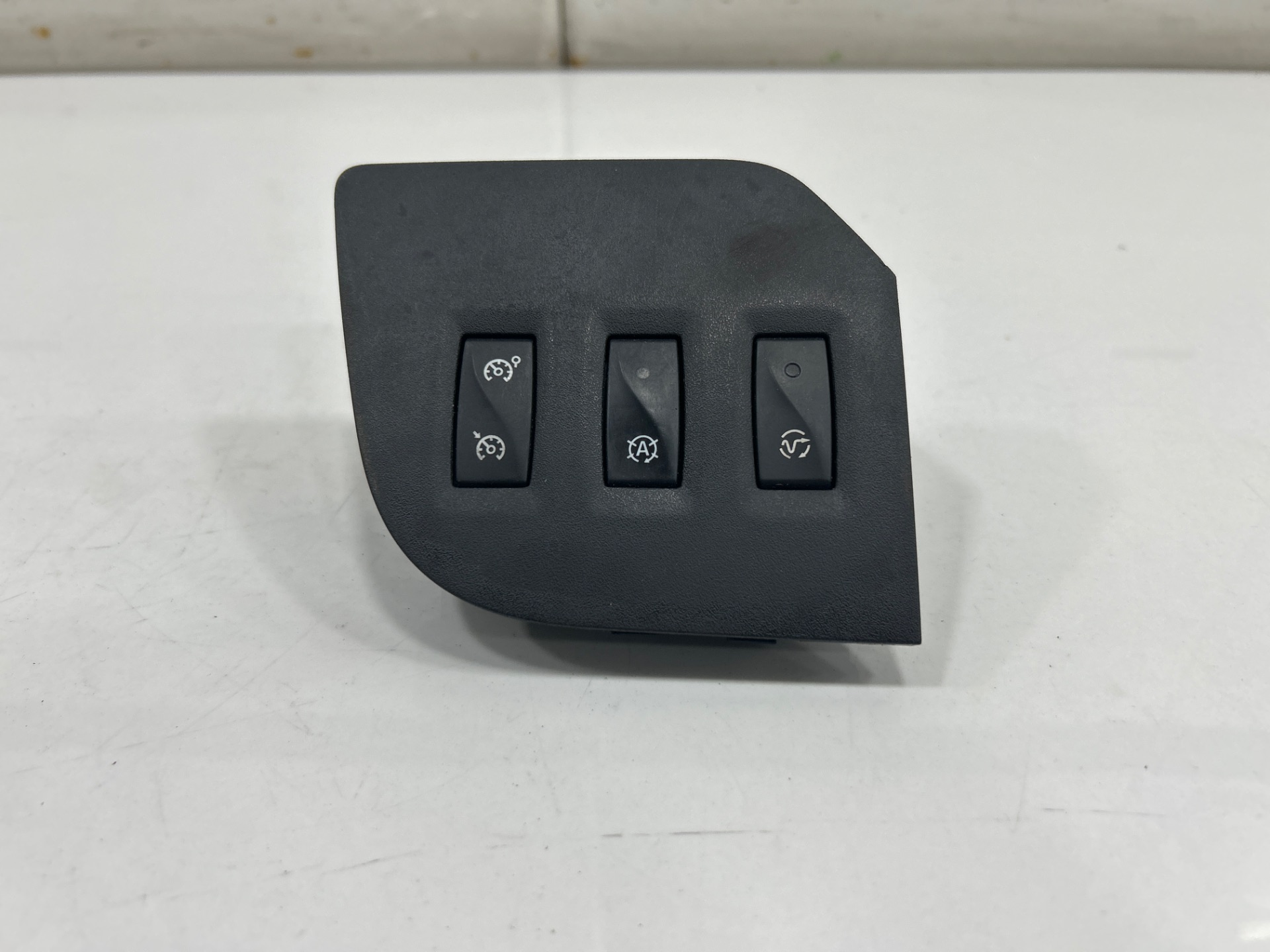 INTERRUPTOR DE CONTROL DE CRUSERO RENAULT MASTER KIPPER L2H1 3,5t