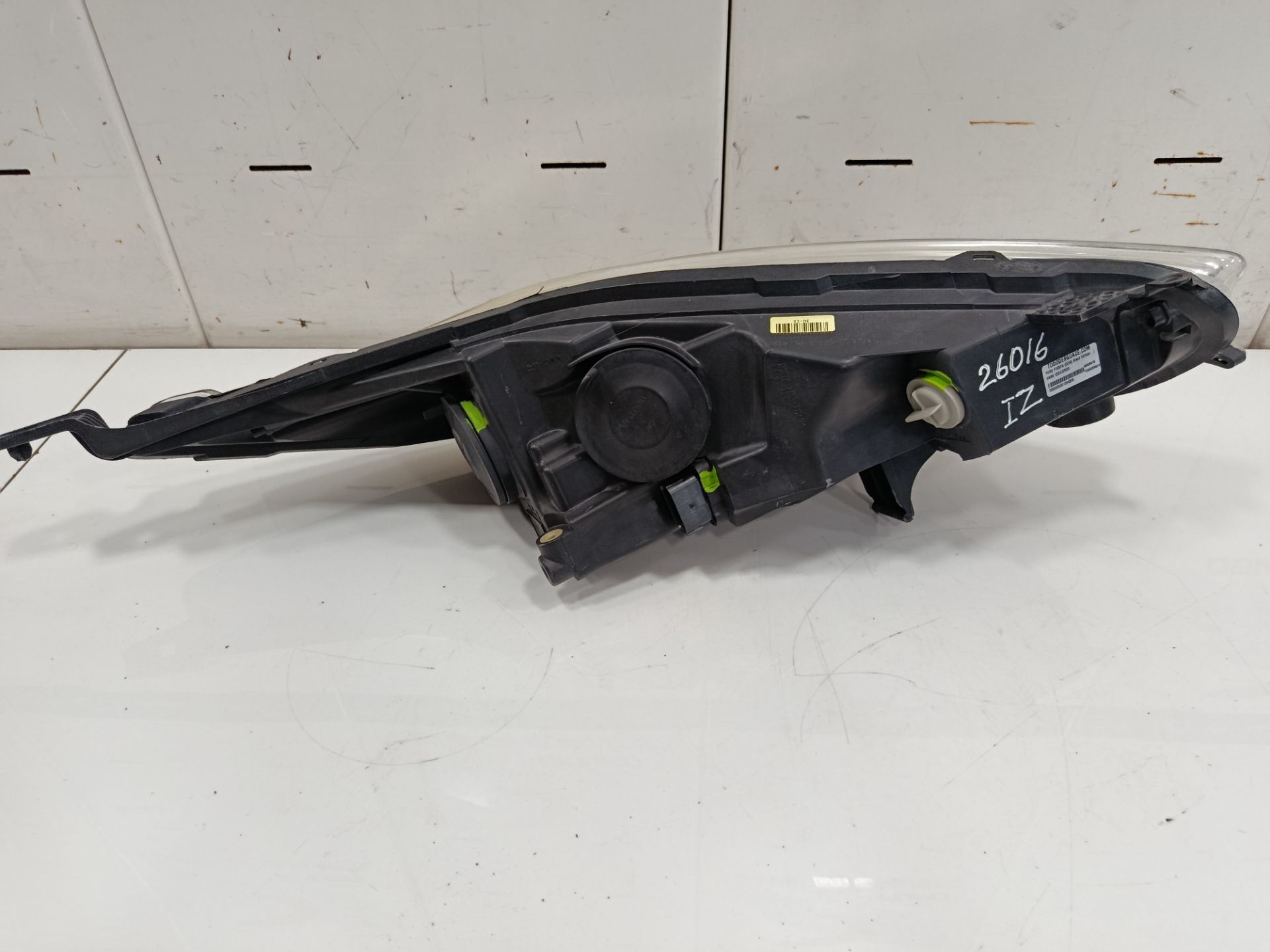 FARO IZQUIERDO FORD FIESTA (CCN) Black Edition
