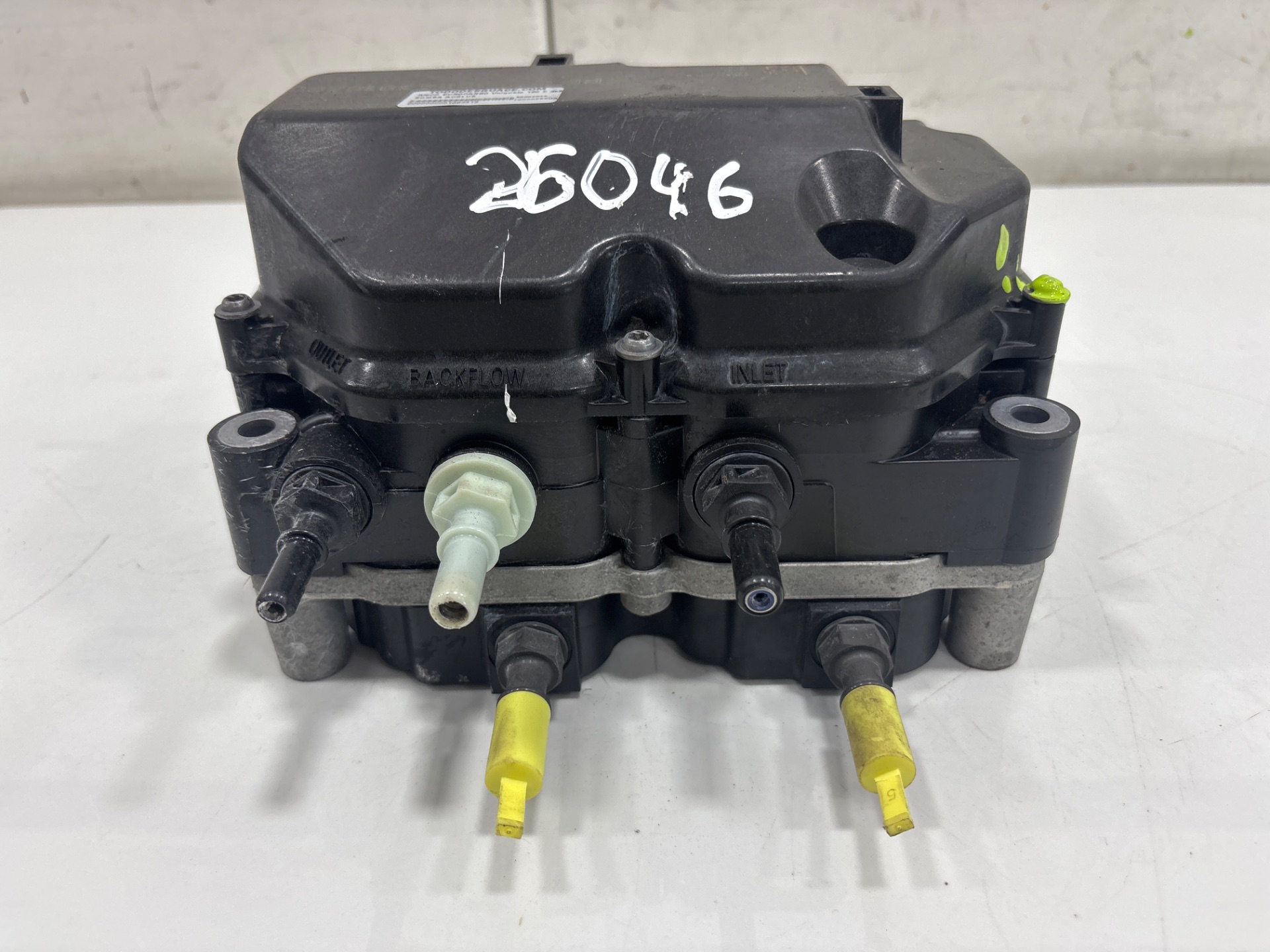 BOMBA ADBLUE IVECO EUROCARGO Volquete 120 E 4x2 Cabina doble