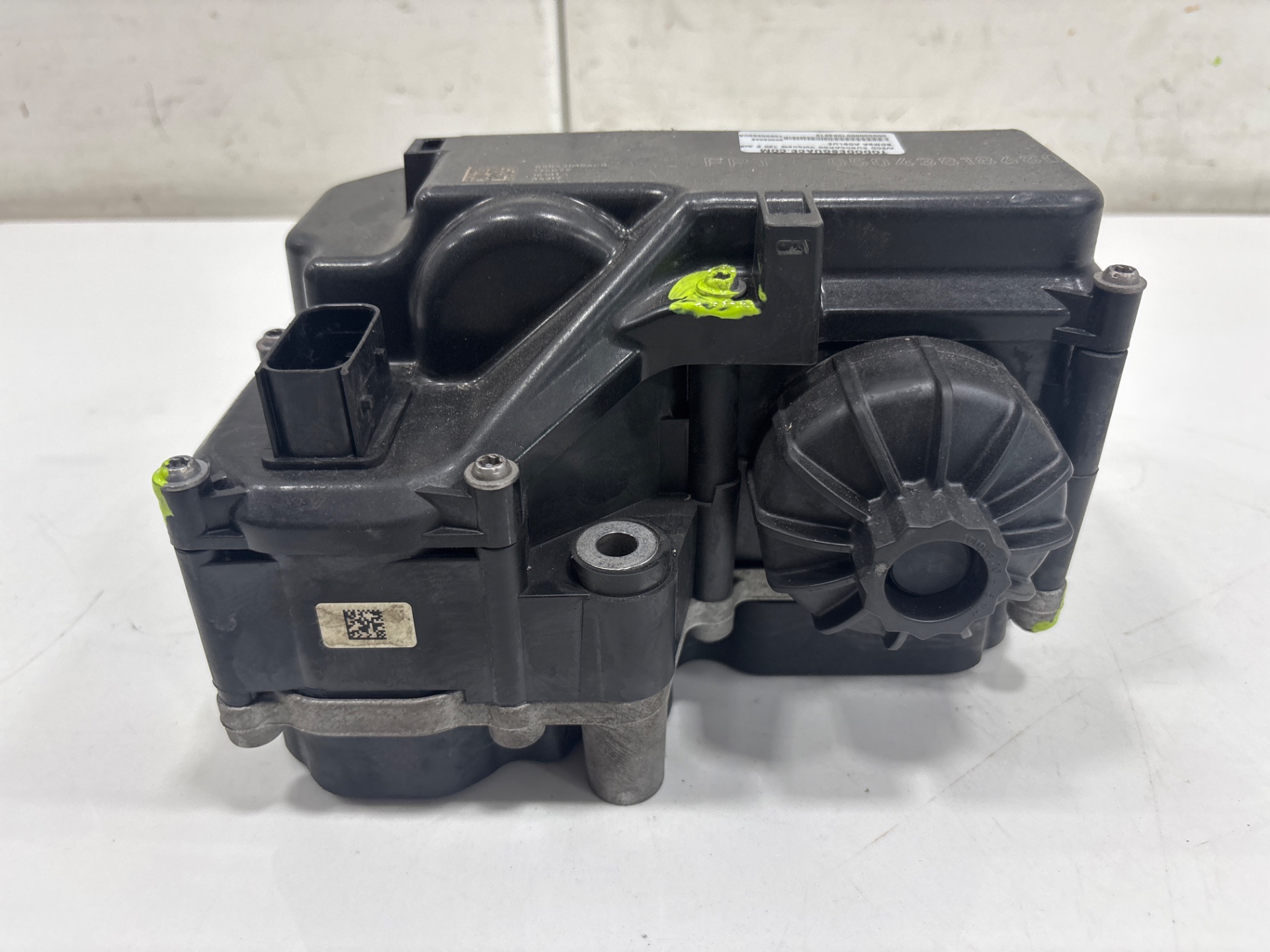 BOMBA ADBLUE IVECO EUROCARGO Volquete 120 E 4x2 Cabina doble