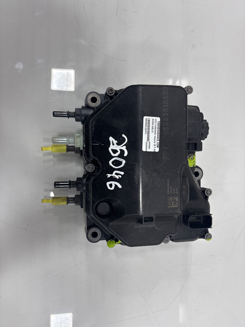 BOMBA ADBLUE IVECO EUROCARGO Volquete 120 E 4x2 Cabina doble