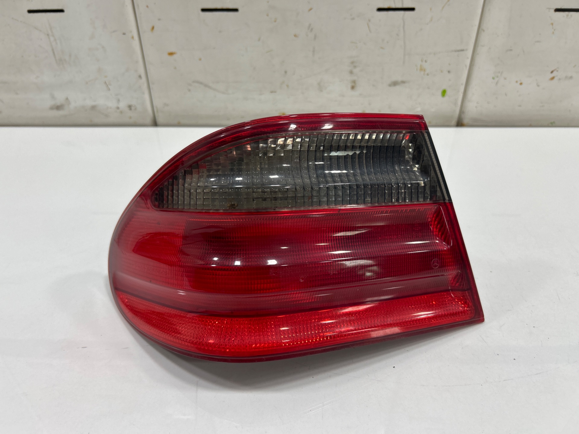 PILOTO TRASERO IZQUIERDO MERCEDES-BENZ CLASE E (W210) BERLINA DIESEL 270 CDI (210.016)