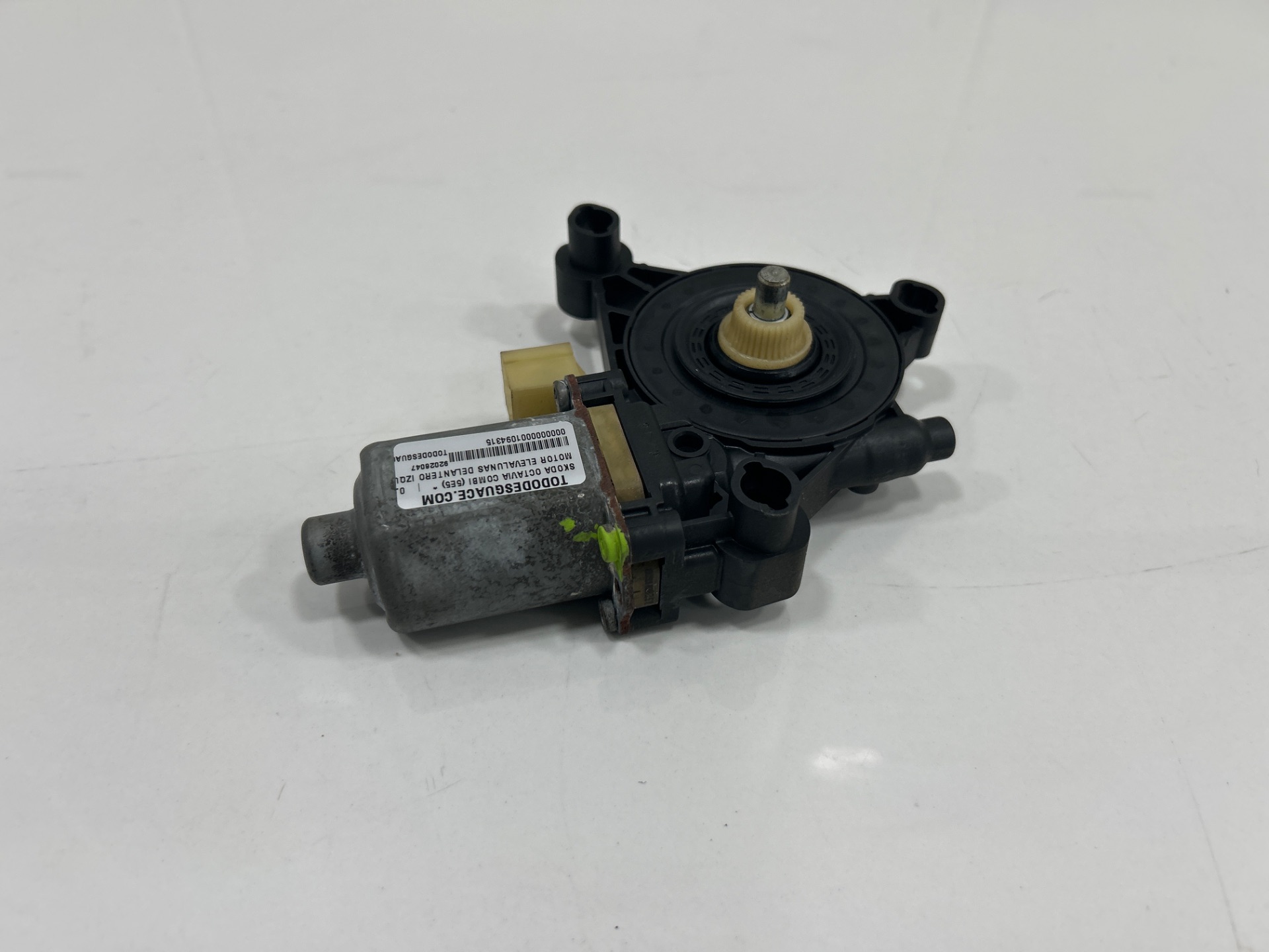 MOTOR ELEVALUNAS DELANTERO IZQUIERDO SKODA OCTAVIA COMBI (5E5) *