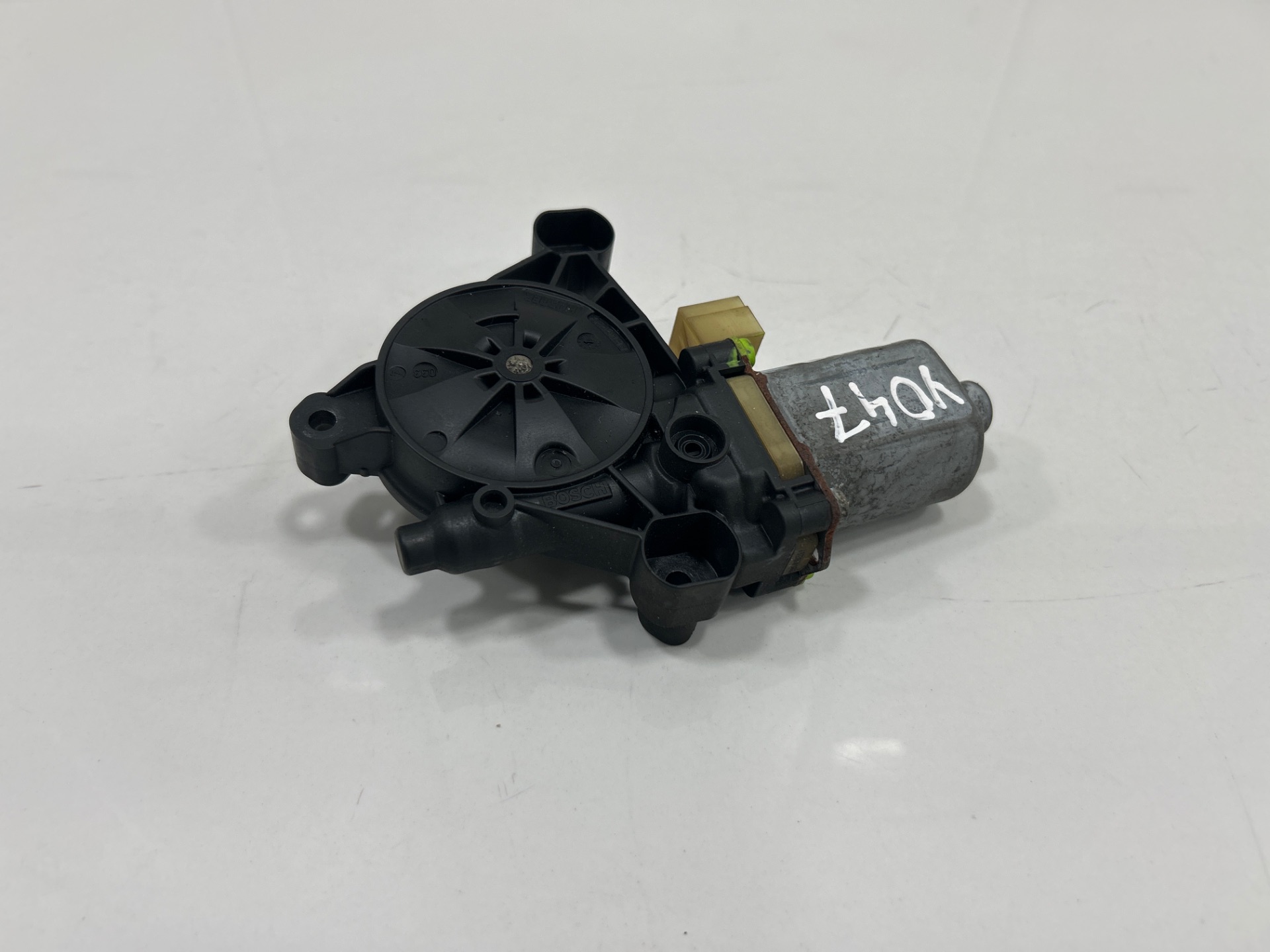 MOTOR ELEVALUNAS DELANTERO IZQUIERDO SKODA OCTAVIA COMBI (5E5) *