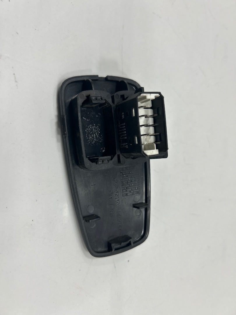 MANDO ELEVALUNAS DELANTERO DERECHO SCANIA SERIE P/G/R (C-CLASE) FSa G320 (4x2) Corto CG 14