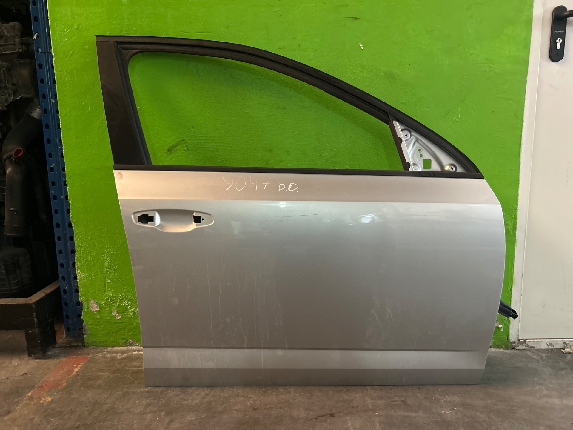 PUERTA DELANTERA DERECHA SKODA OCTAVIA COMBI (5E5) *