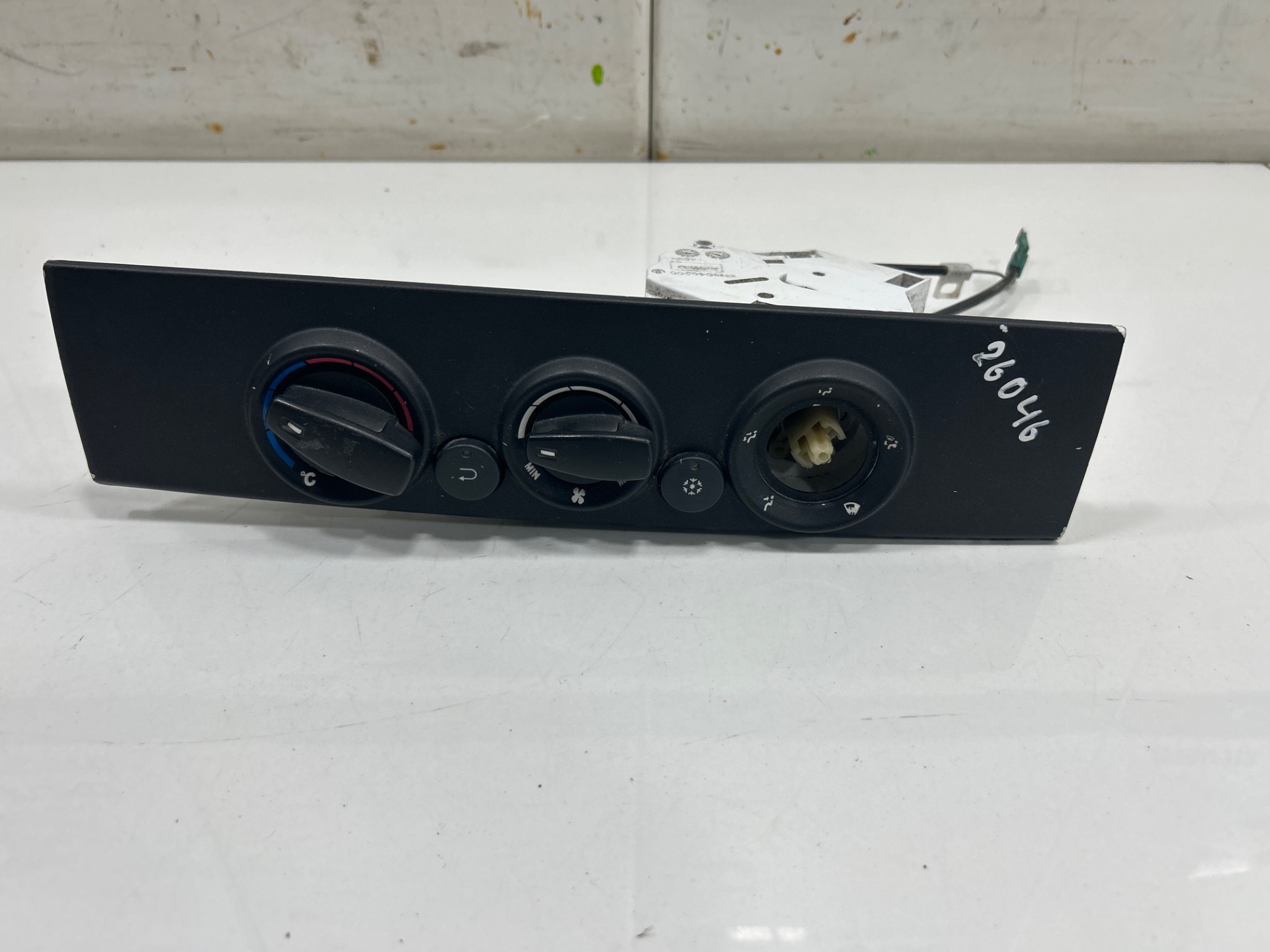 MANDO CALEFACCION / AIRE ACONDICIONADO IVECO EUROCARGO Volquete 120 E 4x2 Cabina doble