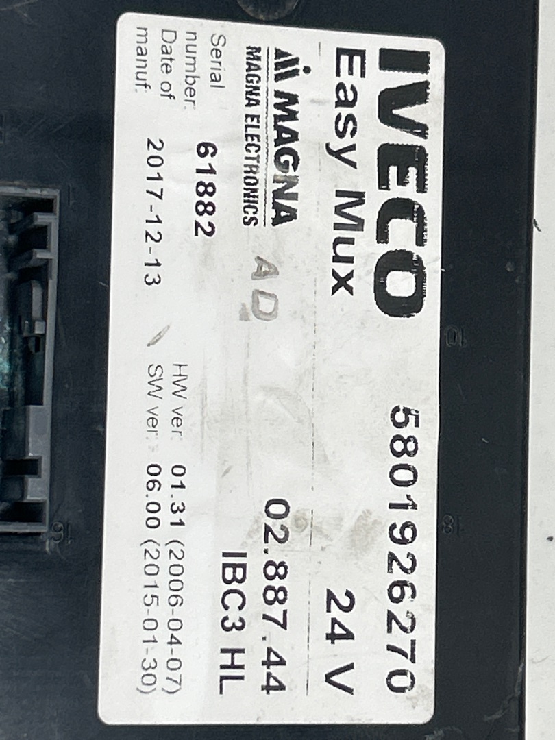 UNIDAD DE CONTROL IVECO EUROCARGO Volquete 120 E 4x2 Cabina doble