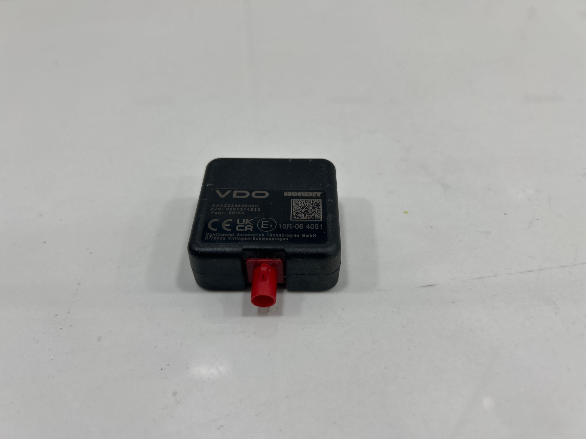 ANTENA IVECO EUROCARGO Volquete 120 E 4x2 Cabina doble
