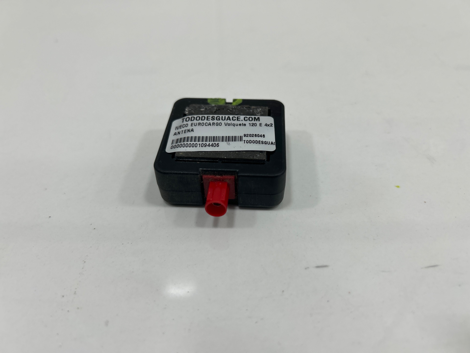 ANTENA IVECO EUROCARGO Volquete 120 E 4x2 Cabina doble
