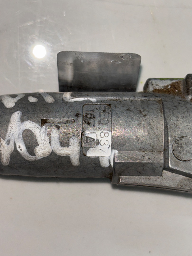 BOMBIN PUERTA DELANTERA IZQUIERDA SKODA OCTAVIA COMBI (5E5) *