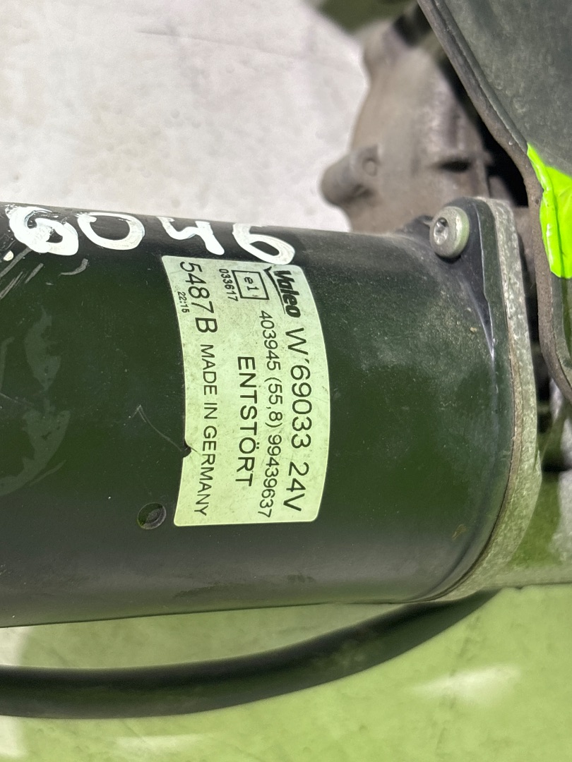 MOTOR LIMPIA DELANTERO IVECO EUROCARGO Volquete 120 E 4x2 Cabina doble
