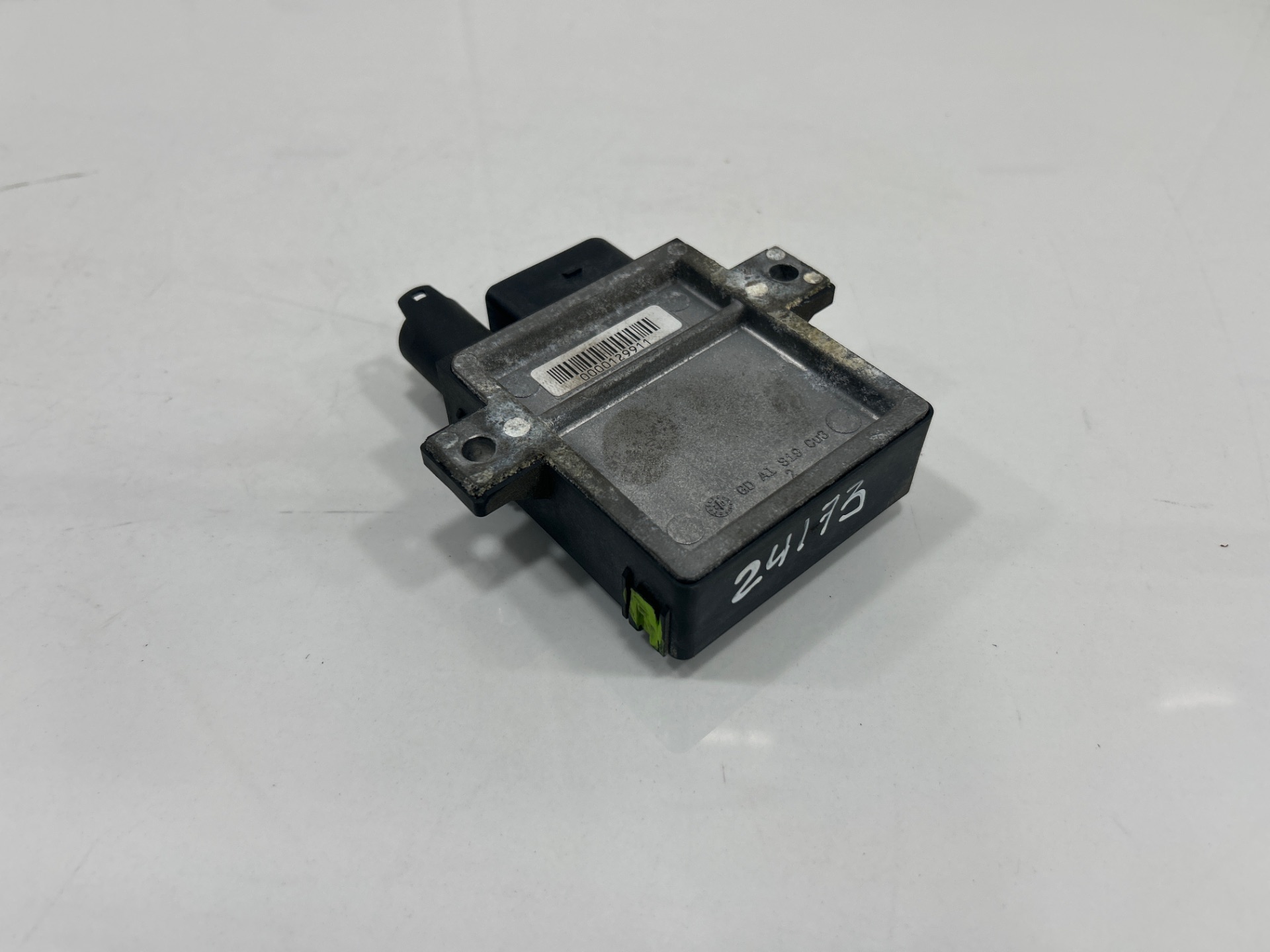 CAJA PRECALENTAMIENTO BMW SERIE 7 (E65/E66) 730d