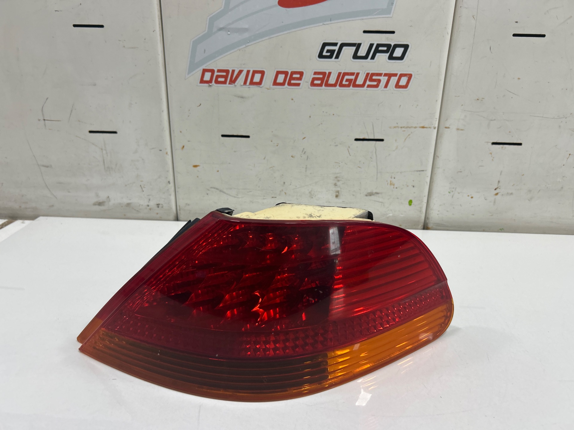 PILOTO TRASERO DERECHO BMW SERIE 7 (E65/E66) 730d