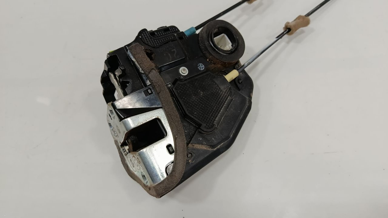 CERRADURA PUERTA TRASERA DERECHA TOYOTA RAV 4 Active   |   01.14 - 12.15