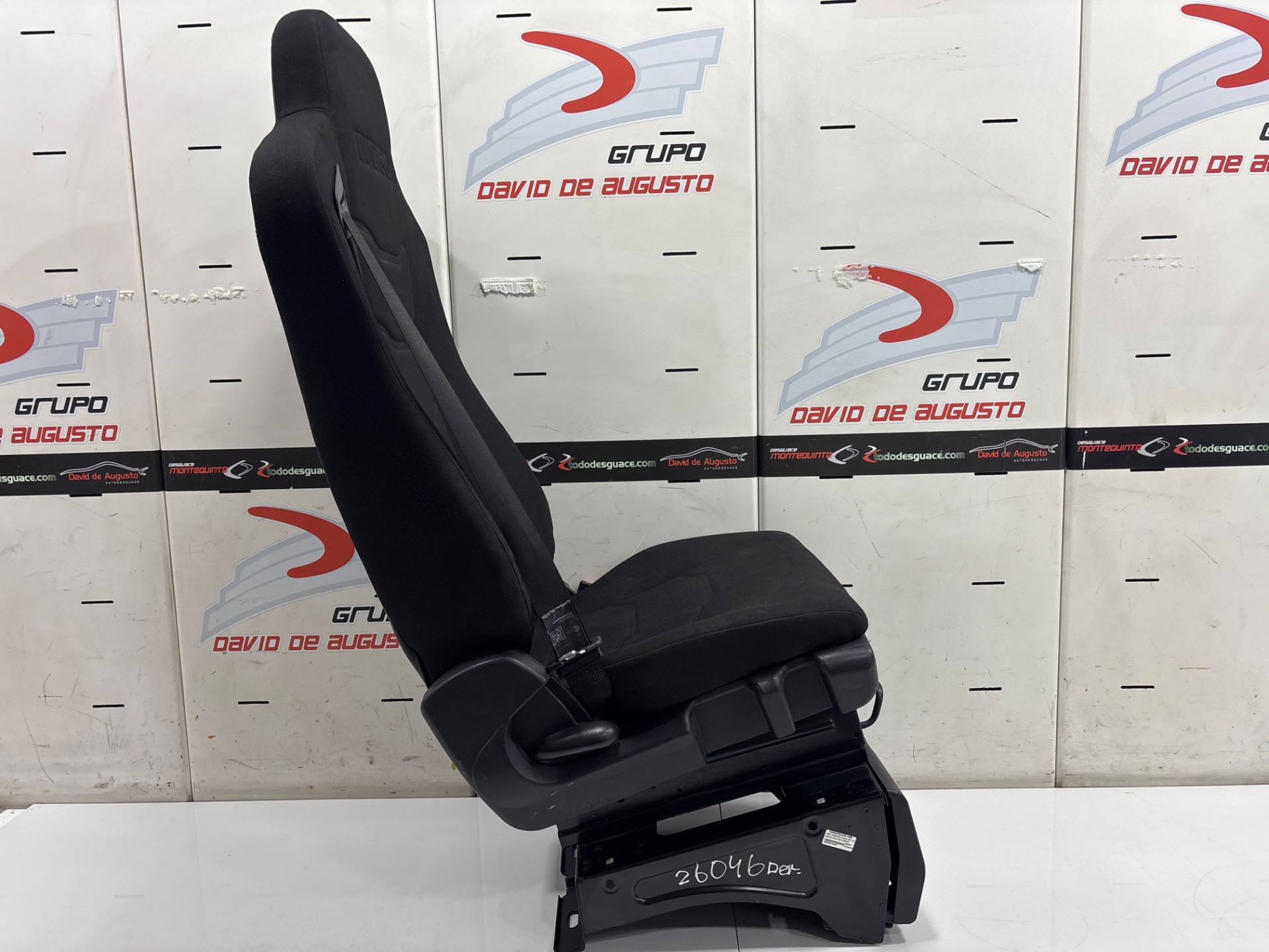 ASIENTO DELANTERO DERECHO IVECO EUROCARGO Volquete 120 E 4x2 Cabina doble