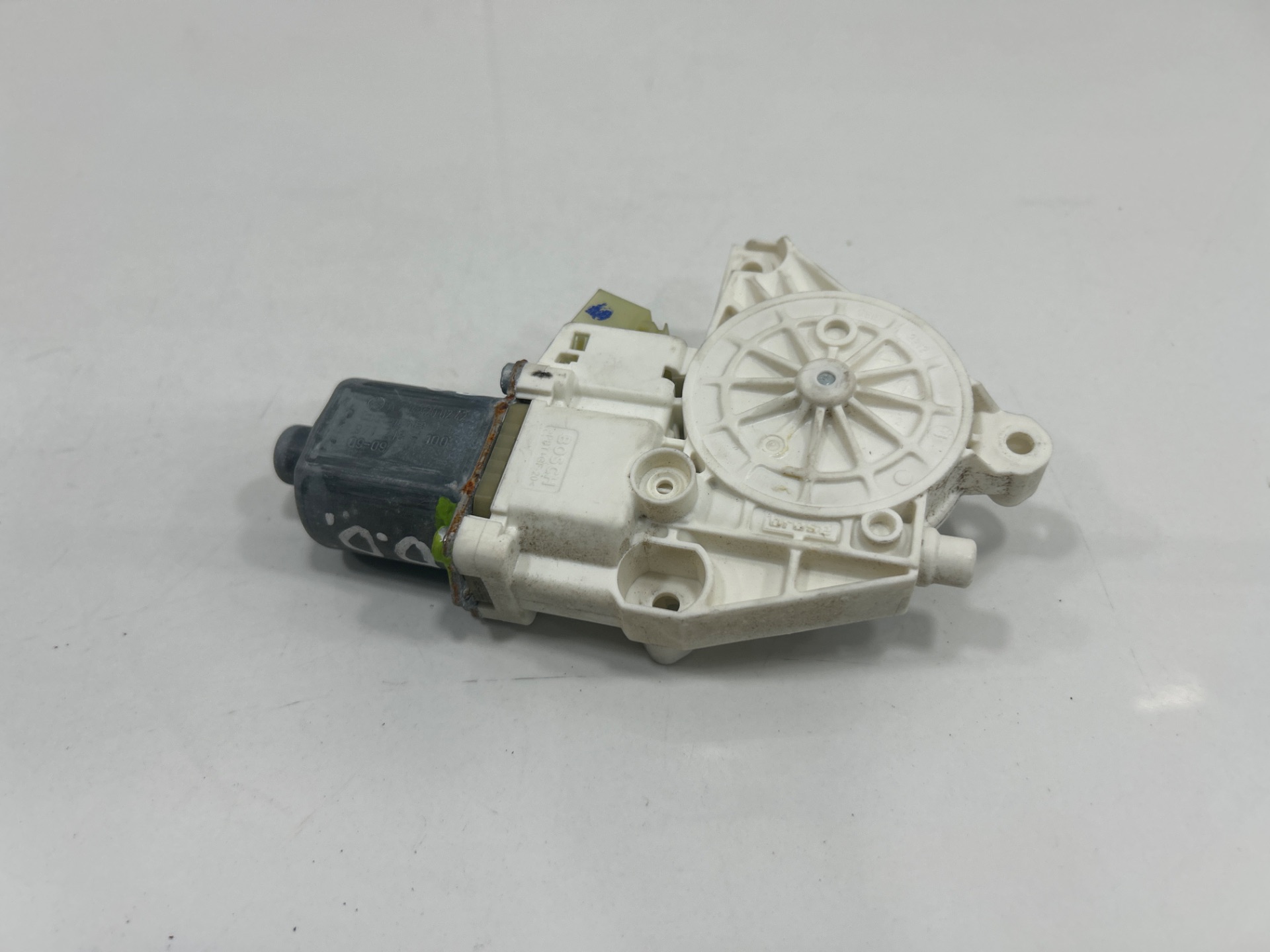 MOTOR ELEVALUNAS DELANTERO DERECHO MERCEDES CLASE E (W212) LIM. 220 CDI BlueEfficiency (212.002)   |   01.09 - 12.14