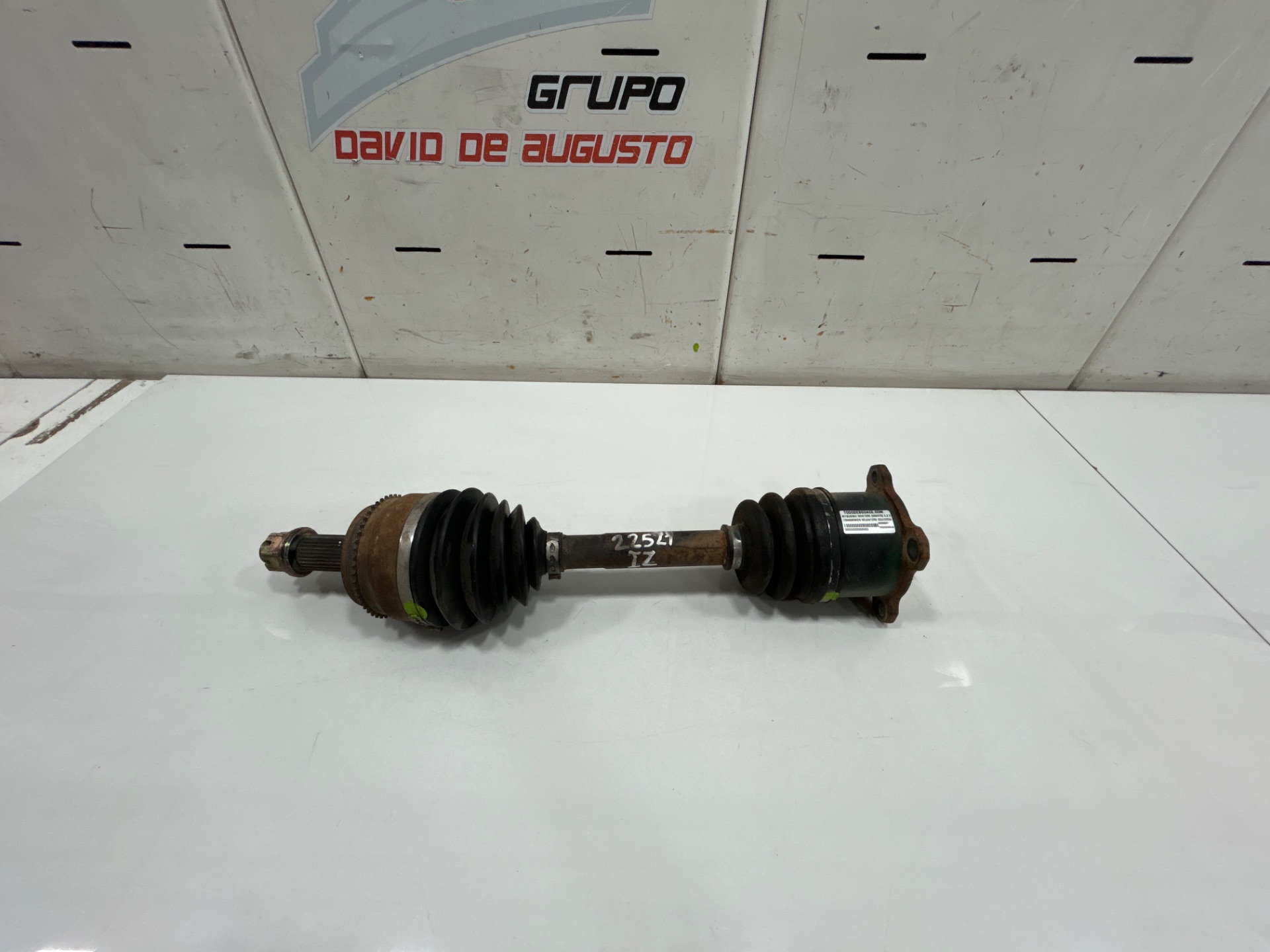 TRANSMISION DELANTERA IZQUIERDA MITSUBISHI MONTERO (V60/V70) 3.2 DI-D GLX Hunter (5-ptas.)   |   10.01 - ...