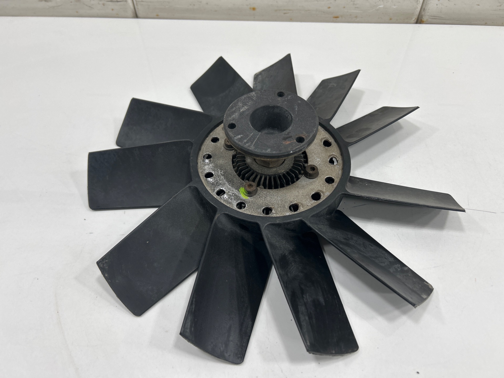 VENTILADOR VISCOSO MOTOR NISSAN CABSTAR E Cabina doble Cabina doble