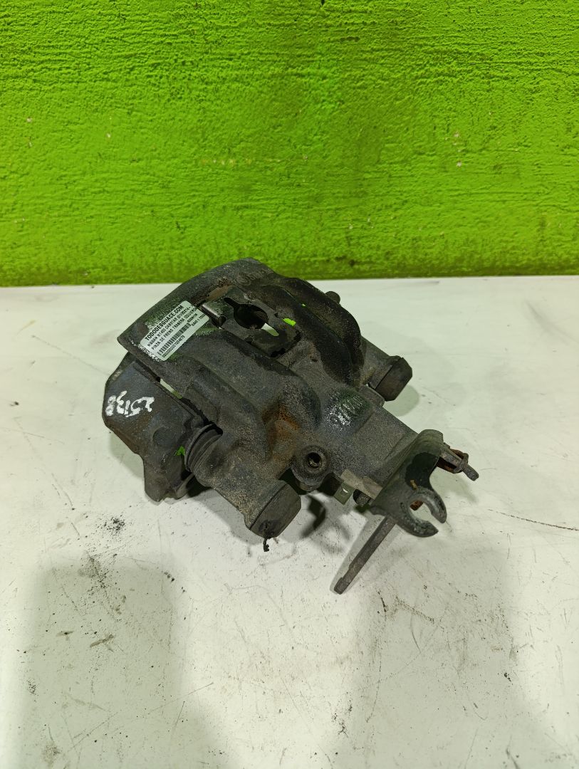 PINZA DE FRENO TRASERA IZQUIERDA NISSAN NT400 CABSTAR (01/20214->) Cabstar 35.XX Cabina simple Cabina individual