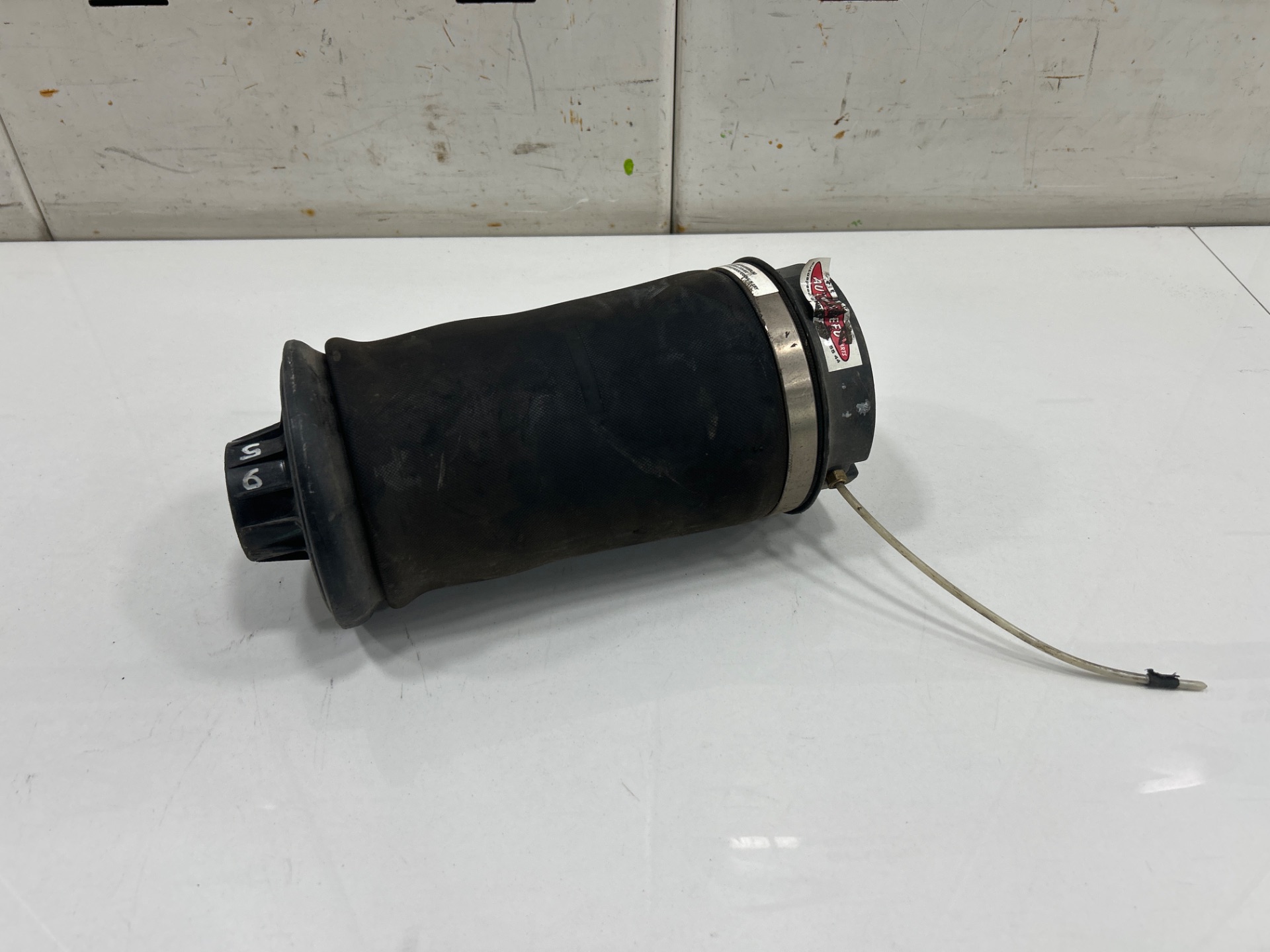 BALONA NEUMATICA TRASERA DERECHA MERCEDES CLASE M (W164) 320 / 350 CDI (164.122)   |   03.05 - 12.09